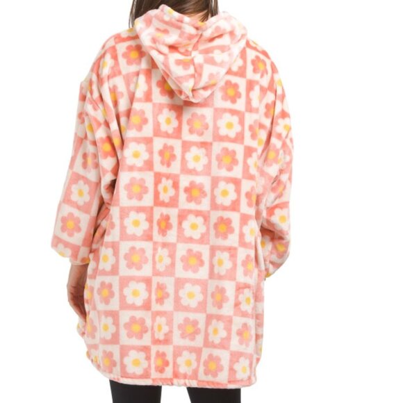 NWT THROWZY Checkerboard Daisy Wearable Hooded Oversized Throw One Size Junior - Picture 2 of 8